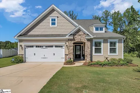 437 Cripps Pink Pl, Greer, SC 29651