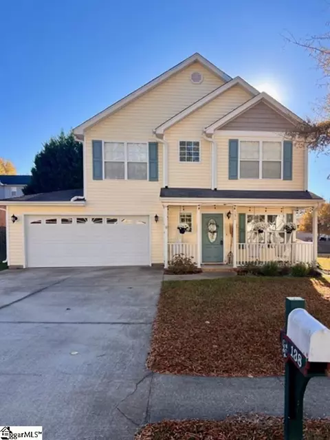 138 Maximus Dr, Greer, SC 29651