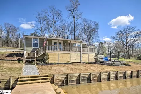 567 Lake Forest Dr, Waterloo, SC 29384 photo 1