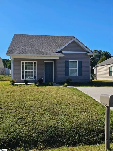 320 Dillon Dr, Clinton, SC 29325 photo 1