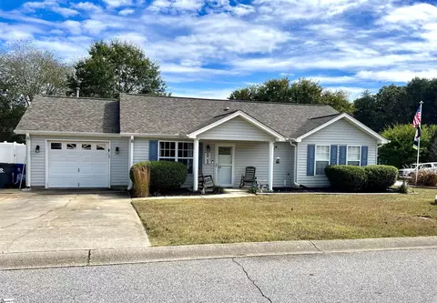 2 Bobber Ct, Taylors, SC 29687