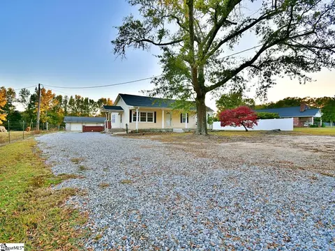 200 Harmony Rd, Ware Shoals, SC 29692 photo 2