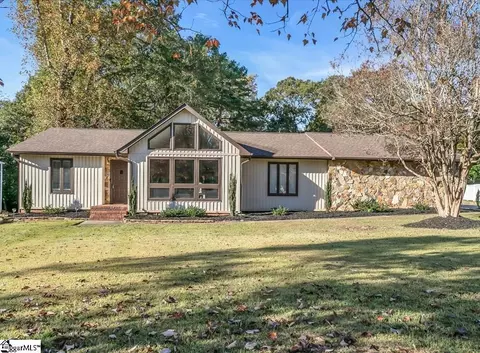 102 Jay Cir, Moore, SC 29369