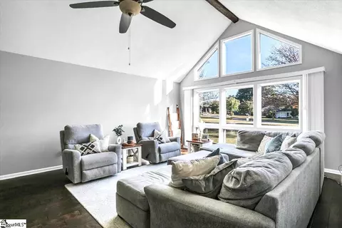 102 Jay Cir, Moore, SC 29369 photo 4