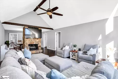 102 Jay Cir, Moore, SC 29369 photo 6