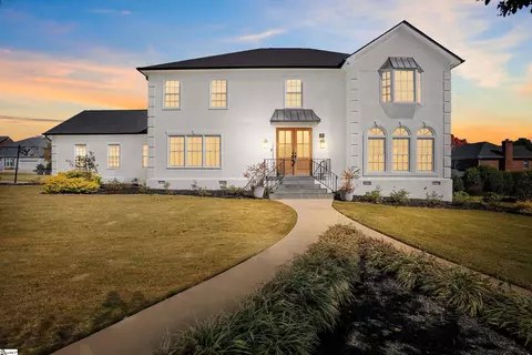 101 Meadowsweet Ln, Greenville, SC 29615