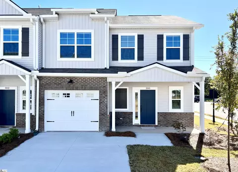 300 Hollenbeck Pl, Greenville, SC 29607