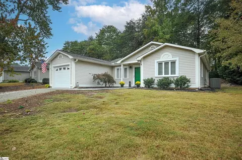 9 Woodtrace Cir, Greenville, SC 29615