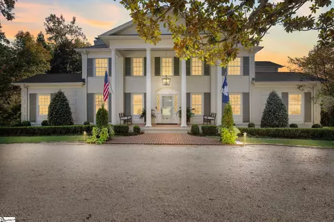 5 Barksdale Rd, Greenville, SC 29607