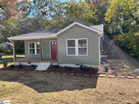 214 Berkley Ave, Greenville, SC 29609