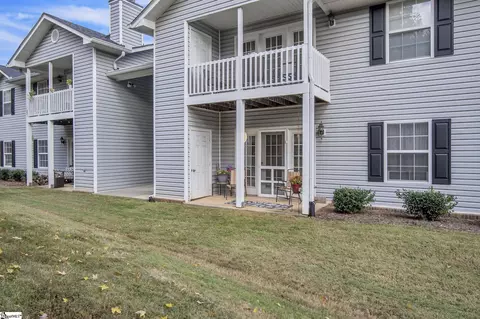 802 Pelham Square Way, Greer, SC 29650