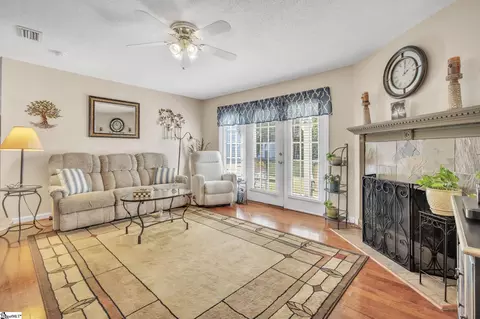 802 Pelham Square Way, Greer, SC 29650 photo 4