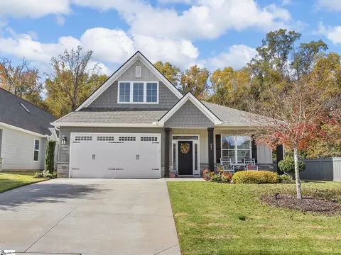 683 Ponden Dr, Greer, SC 29650