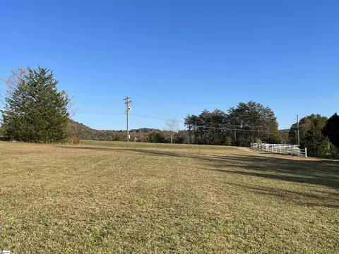 103 Mountain Estates Rd, Pickens, SC 29671