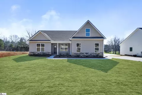 1962 Friendship Church Rd, Gray Court, SC 29645