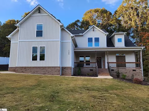 125 Montclaire Cir, Liberty, SC 29657