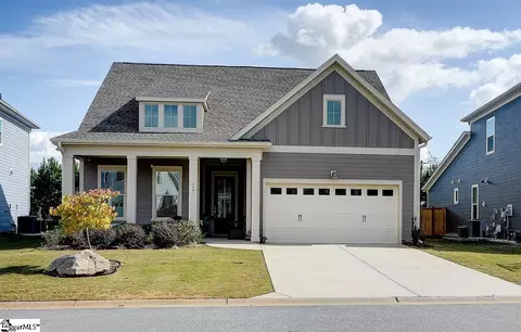 717 Torridon Ln, Simpsonville, SC 29681