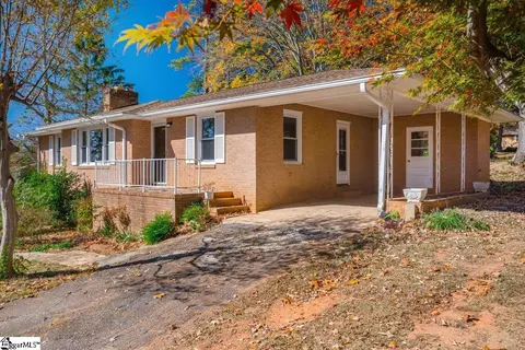 2207 Tigerville Rd, Travelers Rest, SC 29690