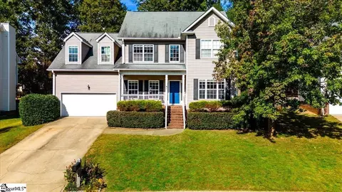 8 Bittercrest Ct, Simpsonville, SC 29680