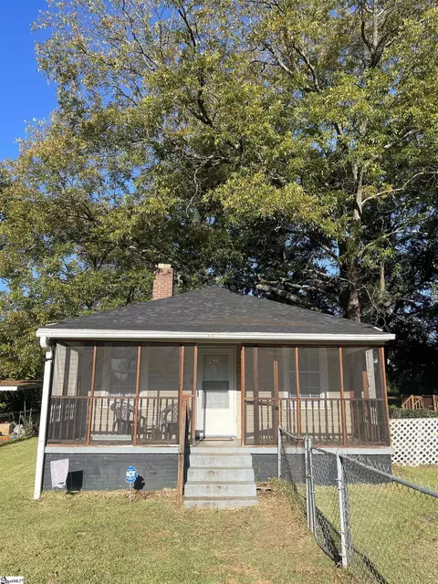 716 Southern St, Spartanburg, SC 29303