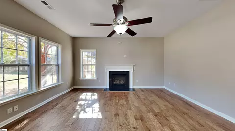 401 Middleshare Dr, Mauldin, SC 29662 photo 2