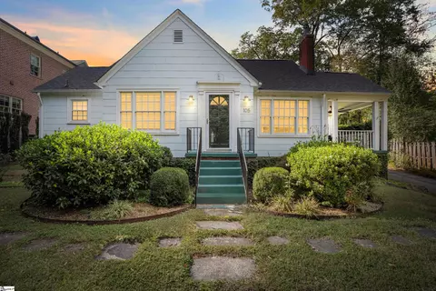 105 Sherwood St, Greenville, SC 29601