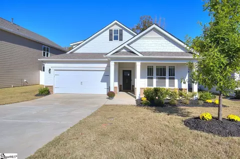 606 Raleighwood Ln, Simpsonville, SC 29681