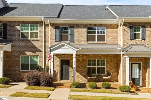 322 Danvers Rd, Greenville, SC 29607