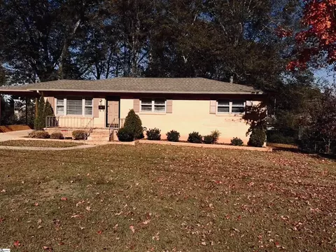 10 Blue Mist Dr, Greenville, SC 29611