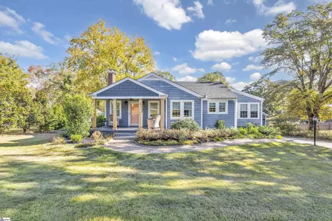 2 Love Dr, Travelers Rest, SC 29690