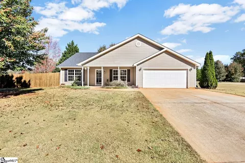 200 Haylands Trl, Taylors, SC 29687