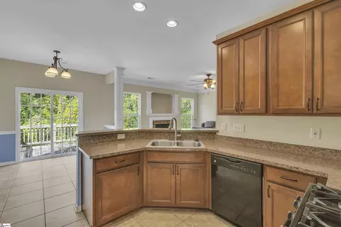 616 Millervale Rd, Greer, SC 29650 photo 7