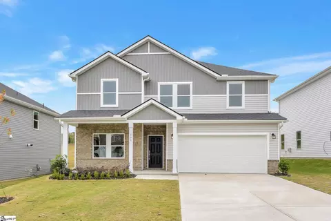 131 Layken Dr, Fountain Inn, SC 29644