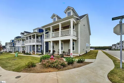 200 Townsend Dr, Greer, SC 29651 photo 2