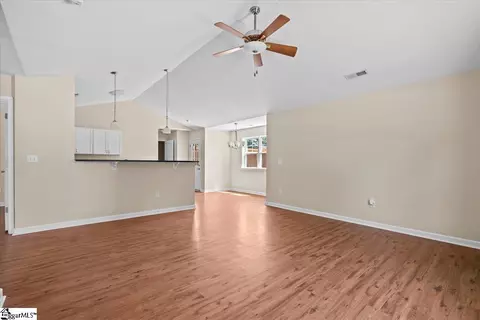 108 Anderson St, Greer, SC 29650 photo 5