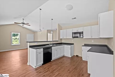 108 Anderson St, Greer, SC 29650 photo 10