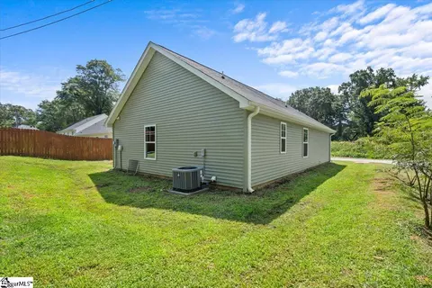 108 Anderson St, Greer, SC 29650 photo 23