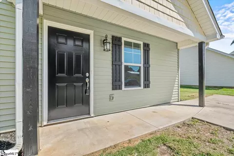 108 Anderson St, Greer, SC 29650 photo 4