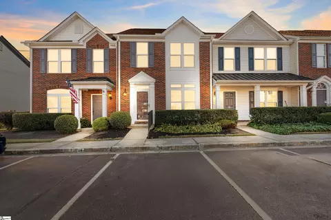 38 Spring Crossing Cir, Greer, SC 29650