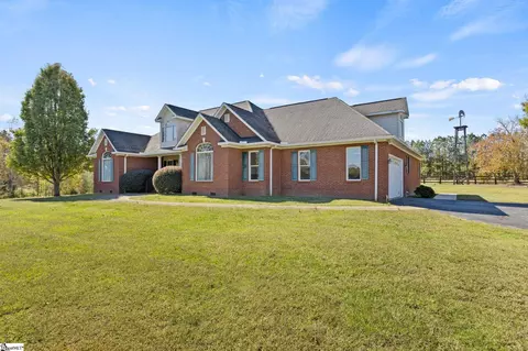 270 Allendale Rd, Woodruff, SC 29388