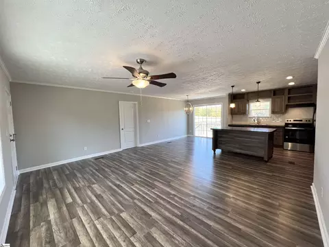 232 Mayfield Rd, Duncan, SC 29334 photo 3