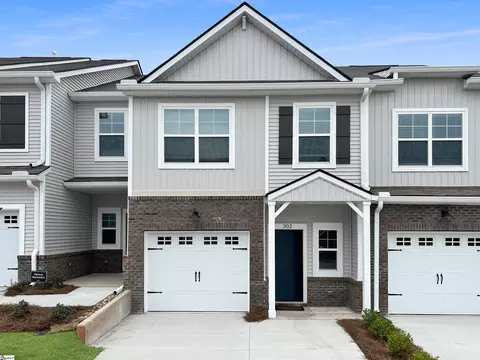 302 Hollenbeck Pl, Greenville, SC 29607
