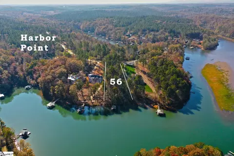 56 Harbor Point Rd, Seneca, SC 29672