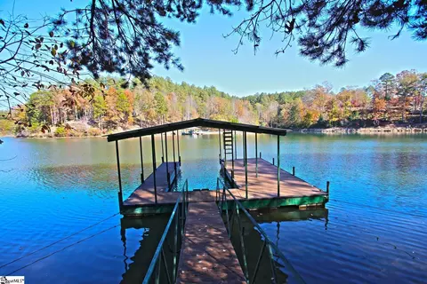 56 Harbor Point Rd, Seneca, SC 29672 photo 12