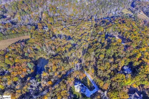 215 Luberon Ln, Travelers Rest, SC 29690