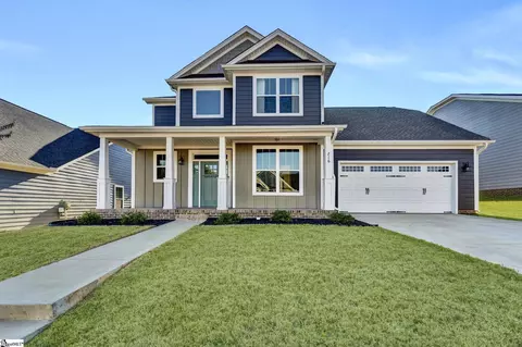 216 Daystrom Dr, Greer, SC 29651