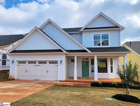 207 Wakelon Dr, Greer, SC 29651