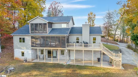 475 Old Chapman Trl, Pickens, SC 29671