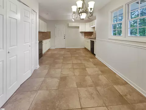 142 Excelsior Dr, Easley, SC 29640 photo 8