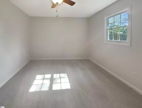 142 Excelsior Dr, Easley, SC 29640 photo 5